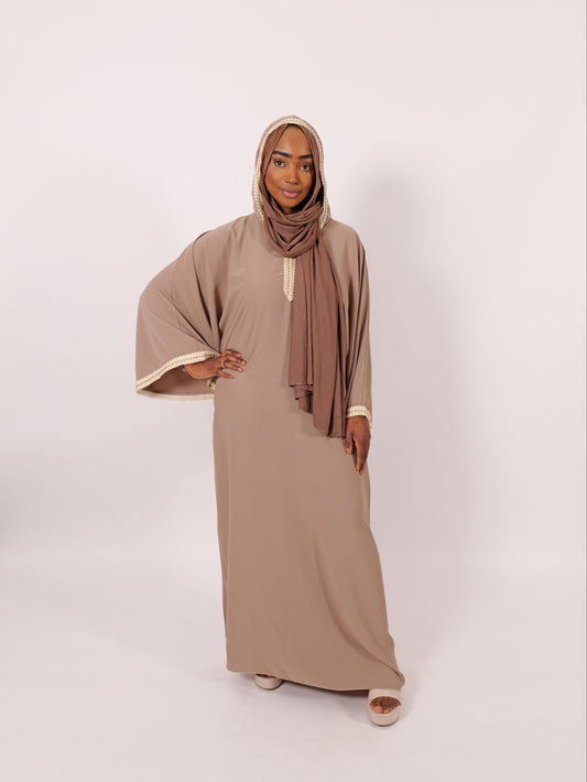 Abaya capuche manches évasée taupe